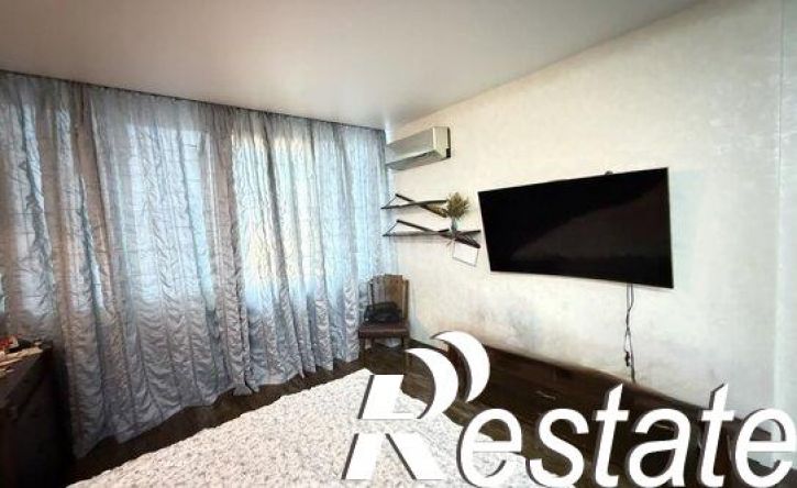 3-комн квартира улица 9 Января, 32,  д. 32