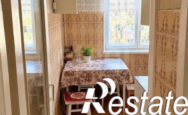 2-комн квартира улица Героев Сибиряков, 83,  д. 83