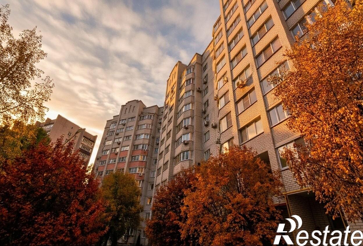 Купить квартиру за 9 290 000 рублей на Труда проспект, 4а