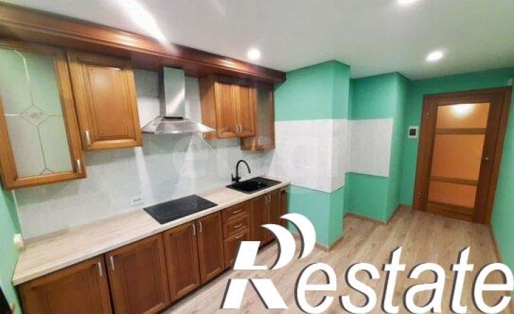 3-комн квартира Средне-Московская улица, 27,  д. 27