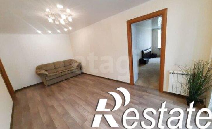 3-комн квартира Средне-Московская улица, 27,  д. 27