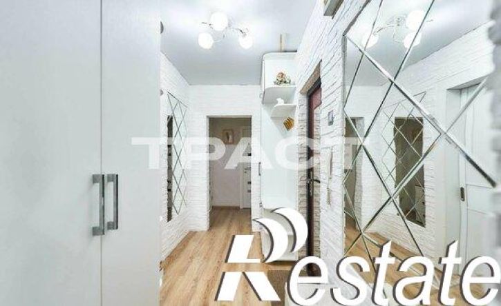 2-комн квартира улица Фёдора Тютчева, 99А,  д. 99А