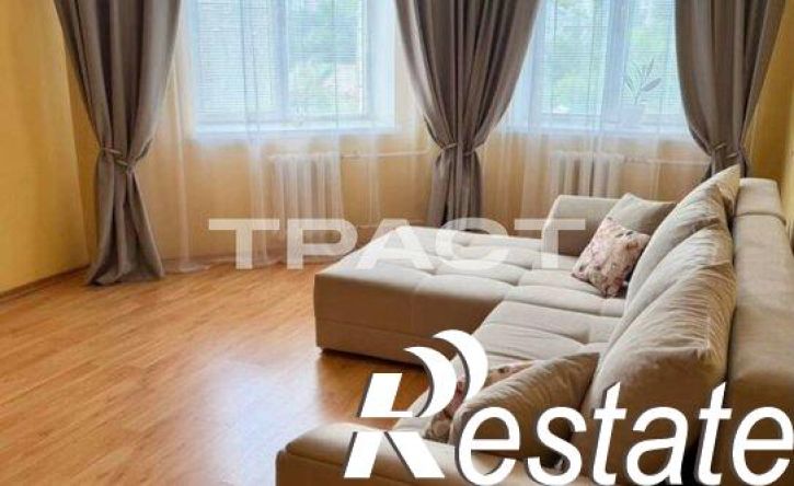 3-комн квартира улица Лётчика Колесниченко, 23,  д. 23